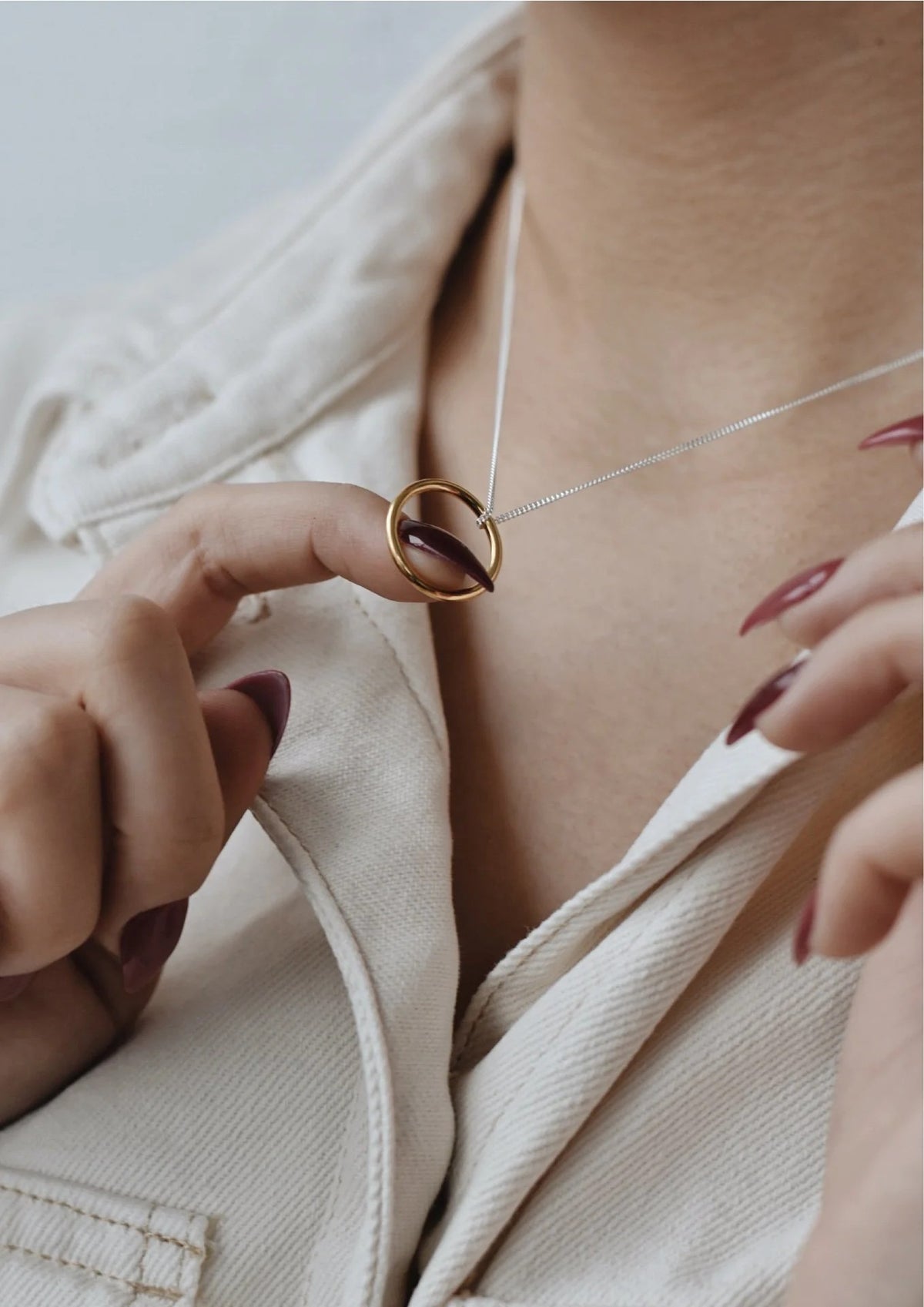 NO MORE Circle Necklace - Gold, photo 3